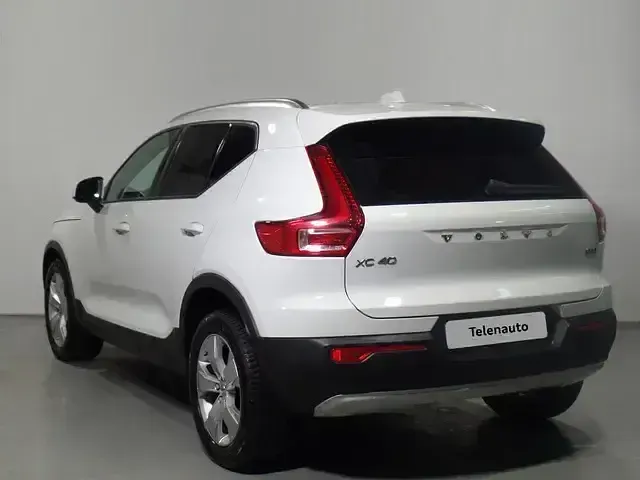 Usado Volvo XC40 150 CV (110 kW) 2020 Blanco SUV