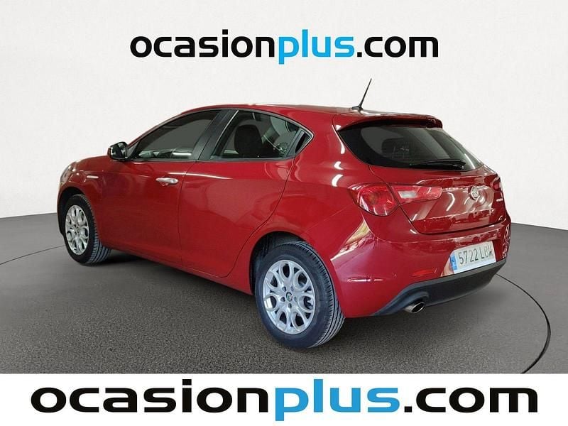 Usado Alfa Romeo Giulietta Super 120 CV (88 kW) 2019 Rojo Utilitario