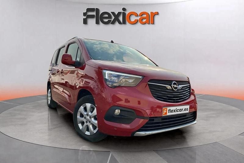 Rojo Usado 2019 Opel Combo Life Innovation Familiar | 15.090 € (Precio justo) - Imagen 1/4