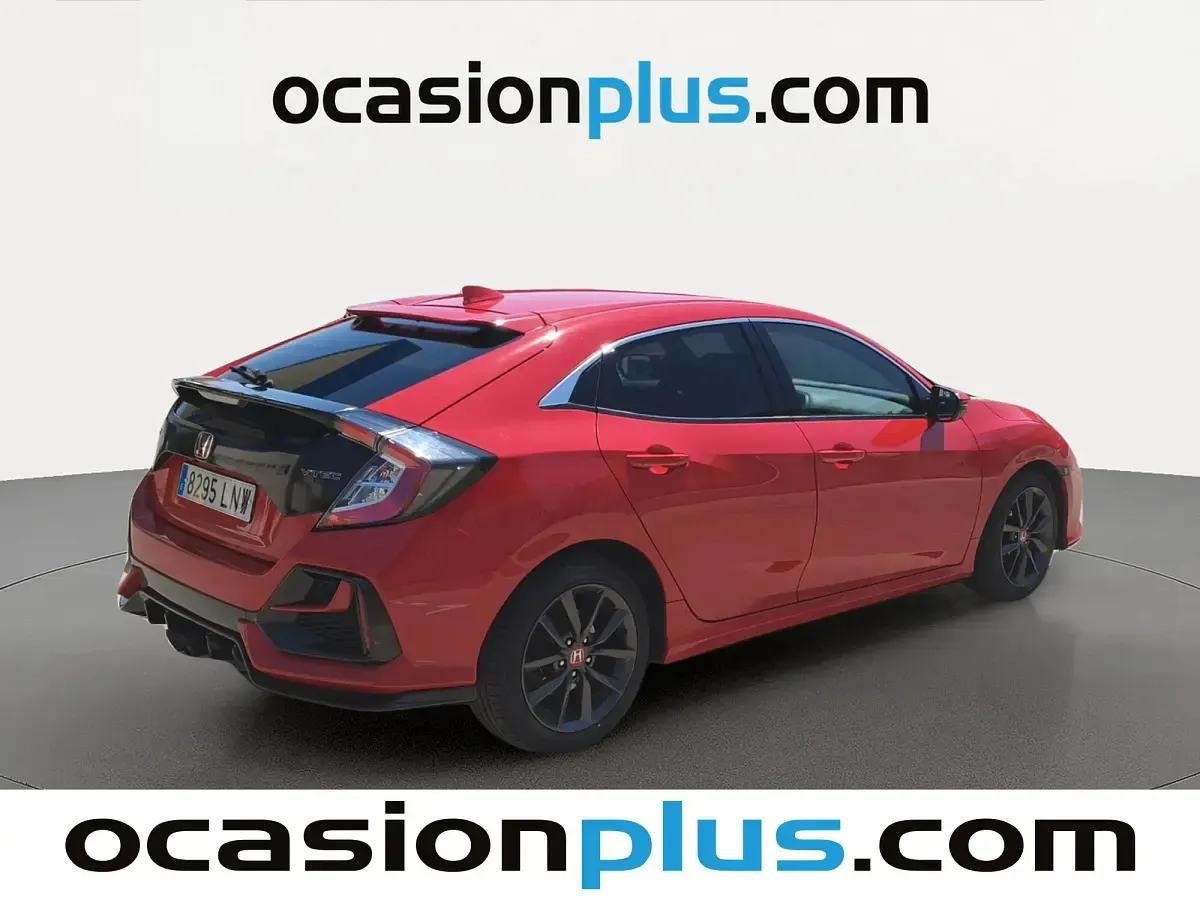 Usado Honda Civic Elegance 126 CV (92 kW) 2021 Rojo Utilitario