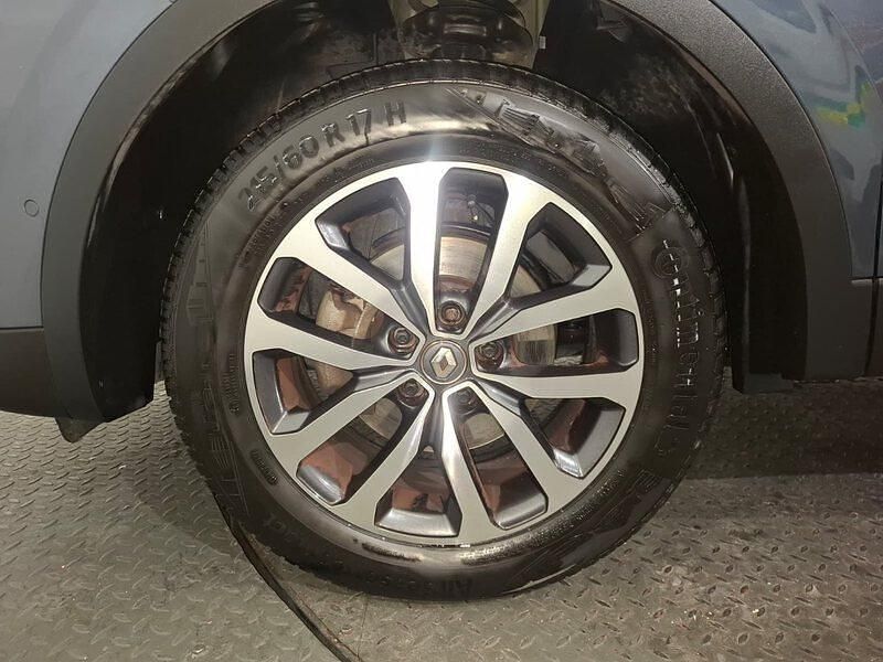 Usado Renault Kadjar Zen 160 CV (117 kW) 2022 Gris SUV