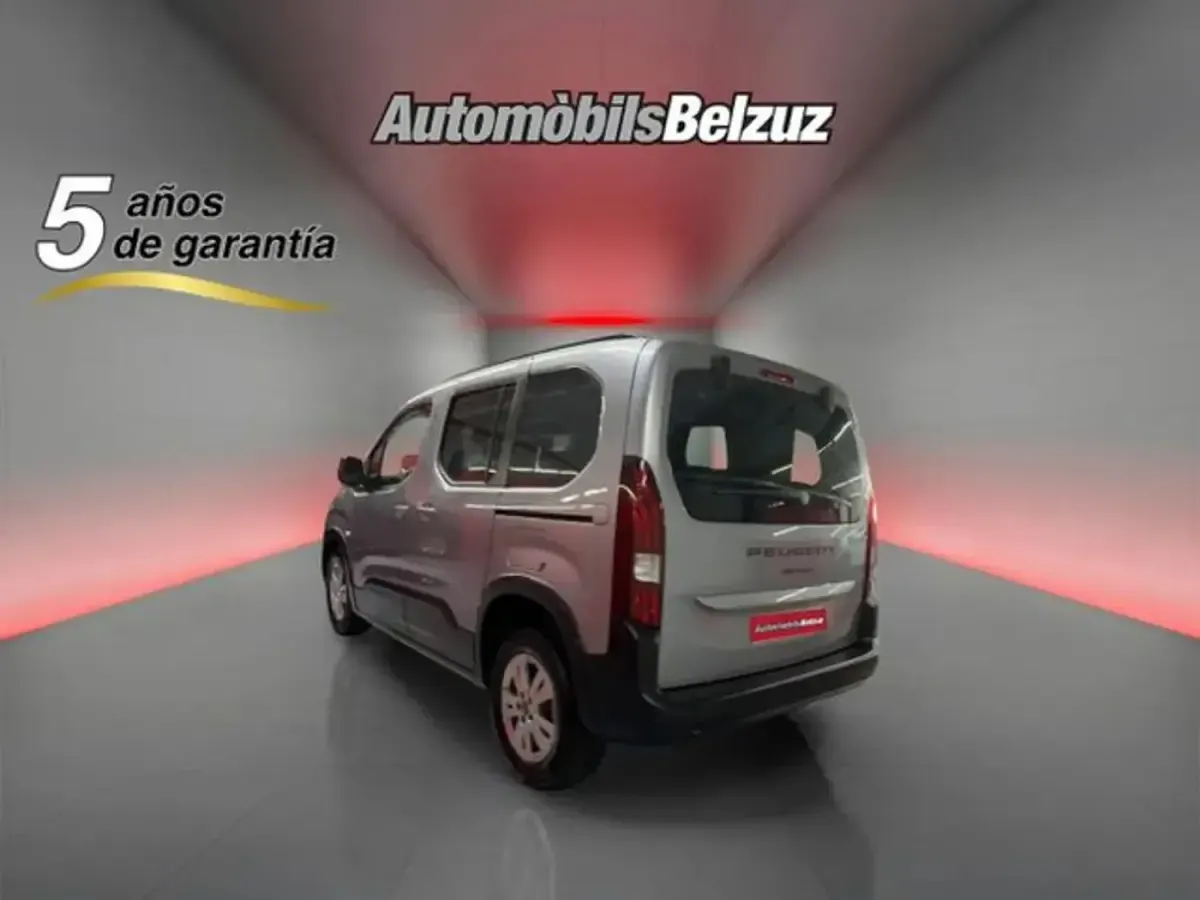 Usado Peugeot Rifter Business-Line 102 CV (75 kW) 2024 Gris Monovolumen