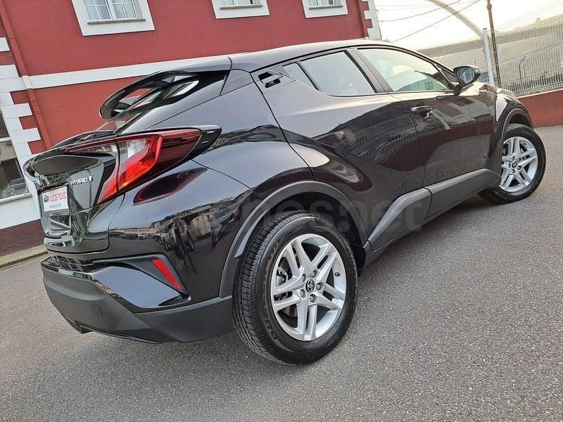 Usado Toyota C-HR Active 122 CV (89 kW) 2022 Negro SUV