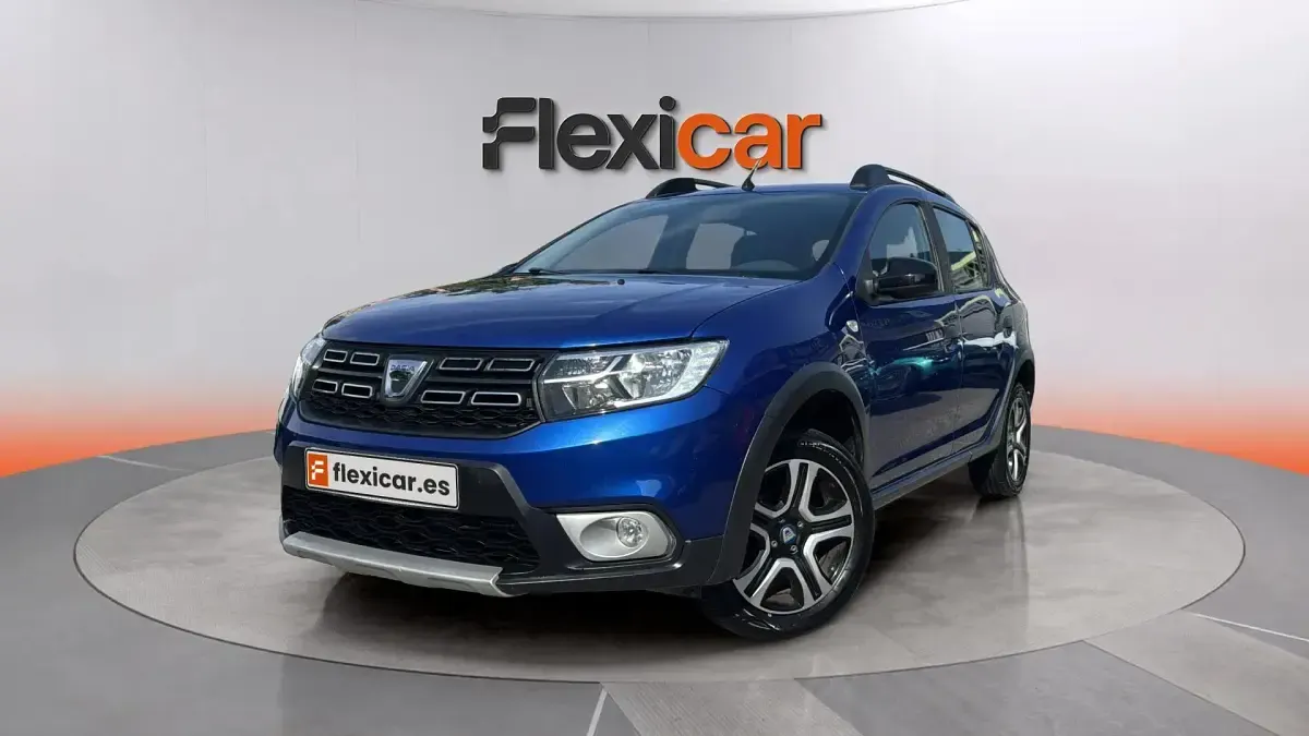 Usado Dacia Sandero Comfort 95 CV (69 kW) 2020 Azul Berlina