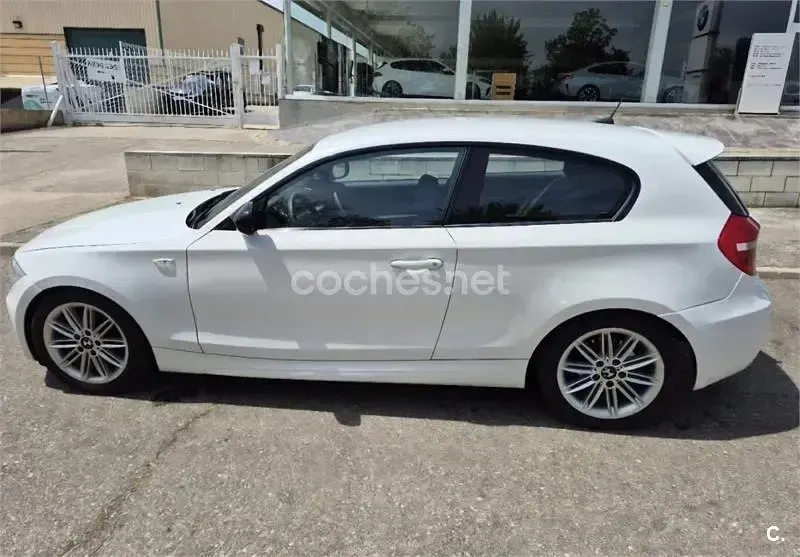 Usado BMW 118 143 CV (105 kW) 2010 Blanco Utilitario