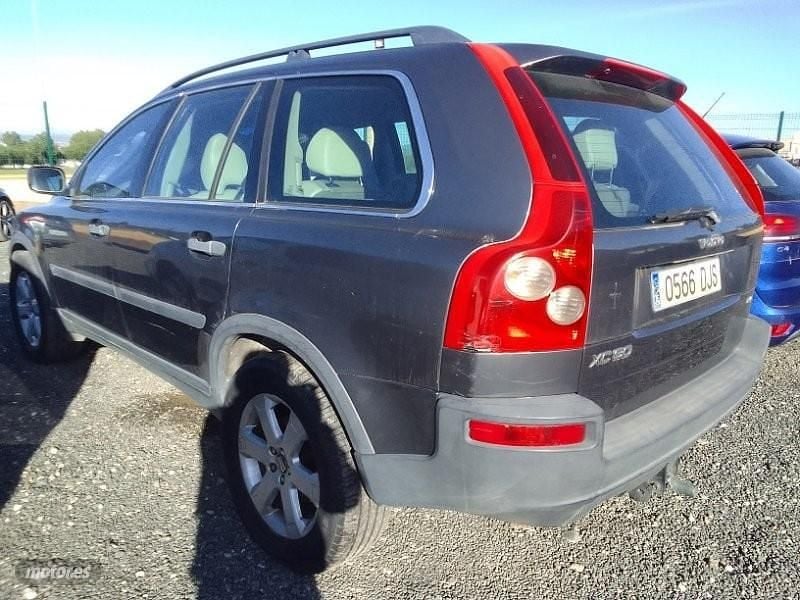Usado Volvo XC90 165 CV (121 kW) 2005 Gris SUV