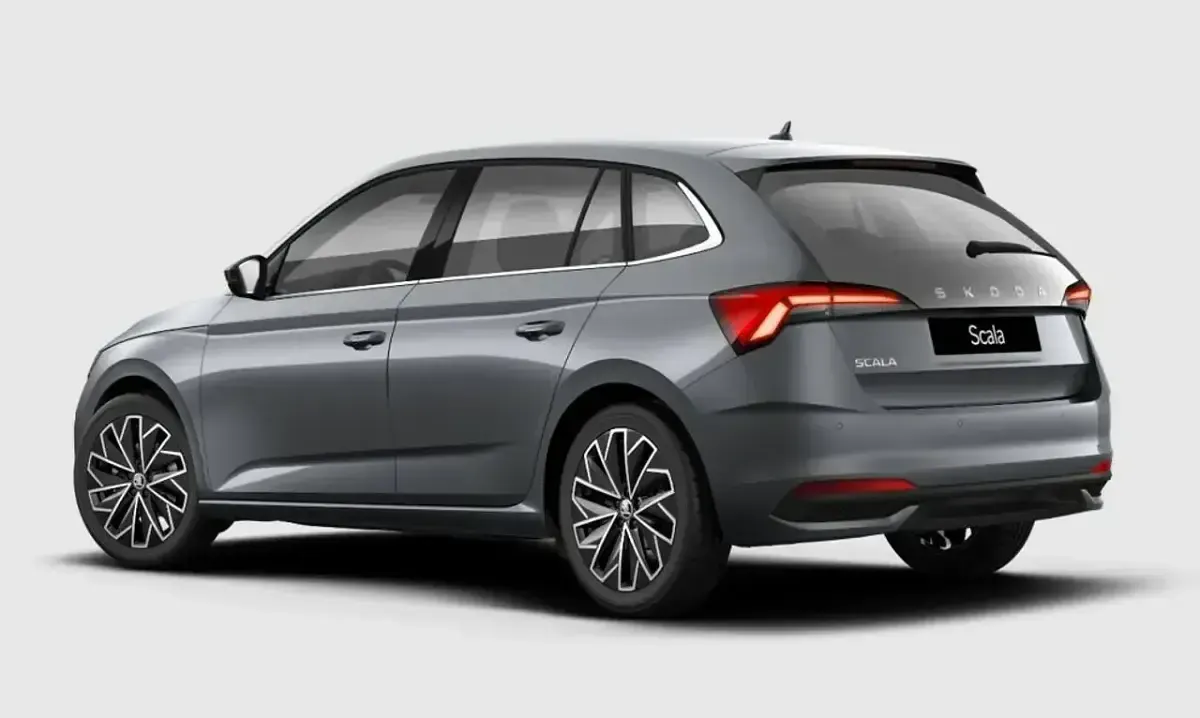 Nuevo Skoda Scala 115 CV (84 kW) 2025 Gris Utilitario