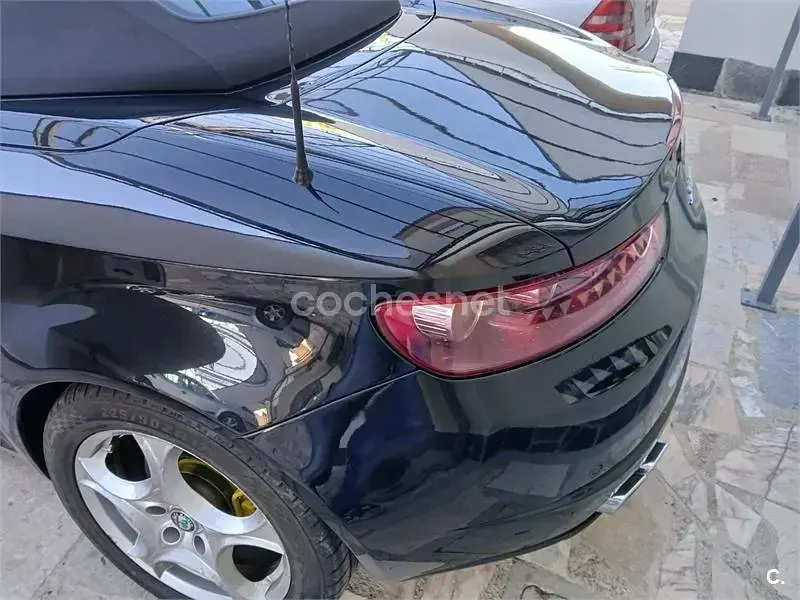 Usado Alfa Romeo Spider Distinctive 200 CV (147 kW) 2007 Negro Descapotable