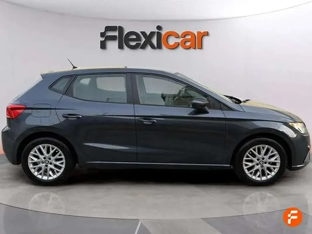 Usado Seat Ibiza Reference 80 HP (58 kW) 2019 Azul Citadino