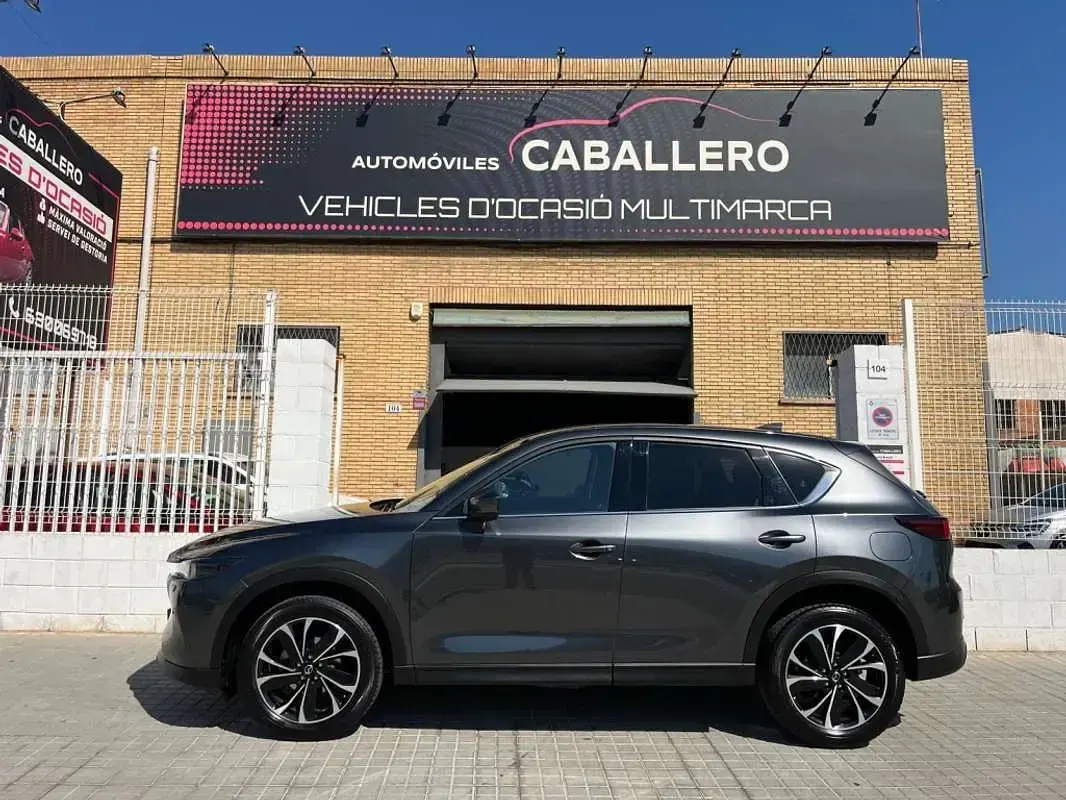 Usado Mazda CX-5 Exclusive-Line 165 CV (121 kW) 2023 Gris SUV