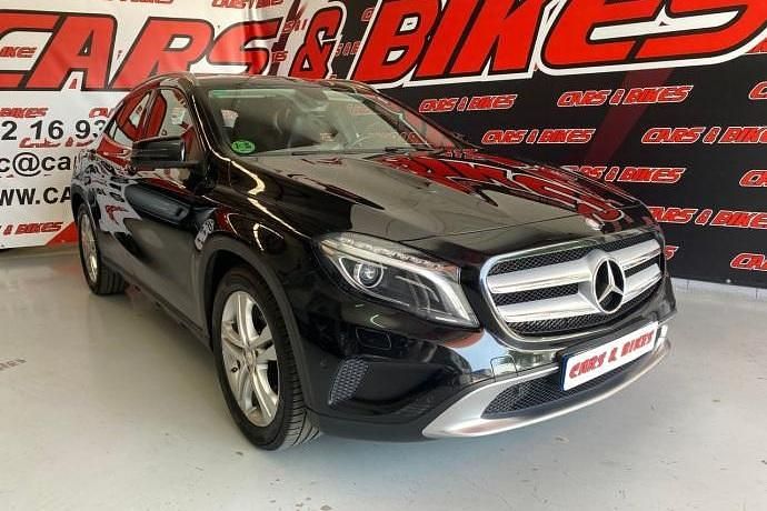 Negro Usado 2015 Mercedes GLA200 Urban SUV | 16.495 € (Precio justo) - Imagen 1/4