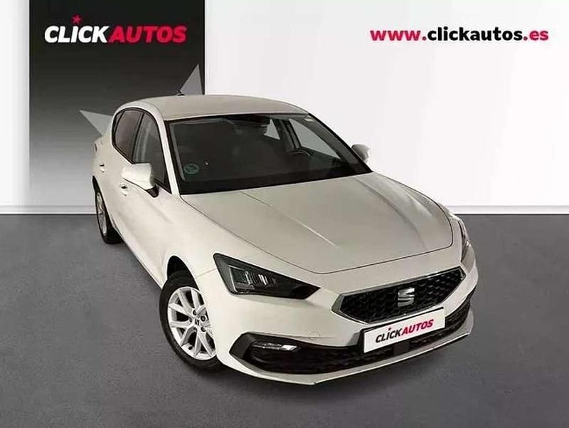 Usado Seat Leon Style 111 CV (81 kW) 2024 Blanco Utilitario