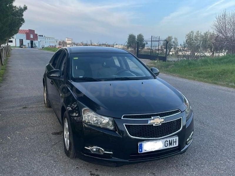 Usado Chevrolet Cruze LS 150 CV (110 kW) 2009 Negro Berlina