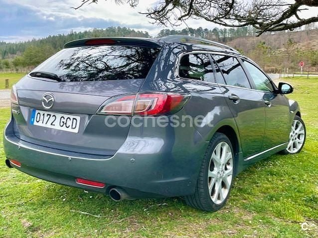 Usado Mazda 6 Luxury 140 CV (102 kW) 2008 Gris / plata Familiar