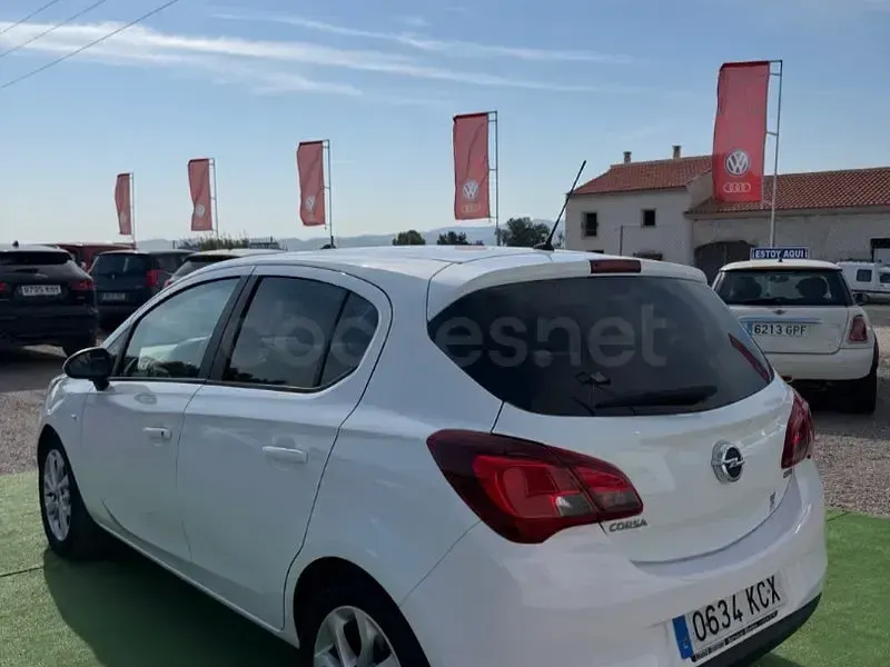 Usado Opel Corsa Selective 95 CV (69 kW) 2017 Blanco Utilitario