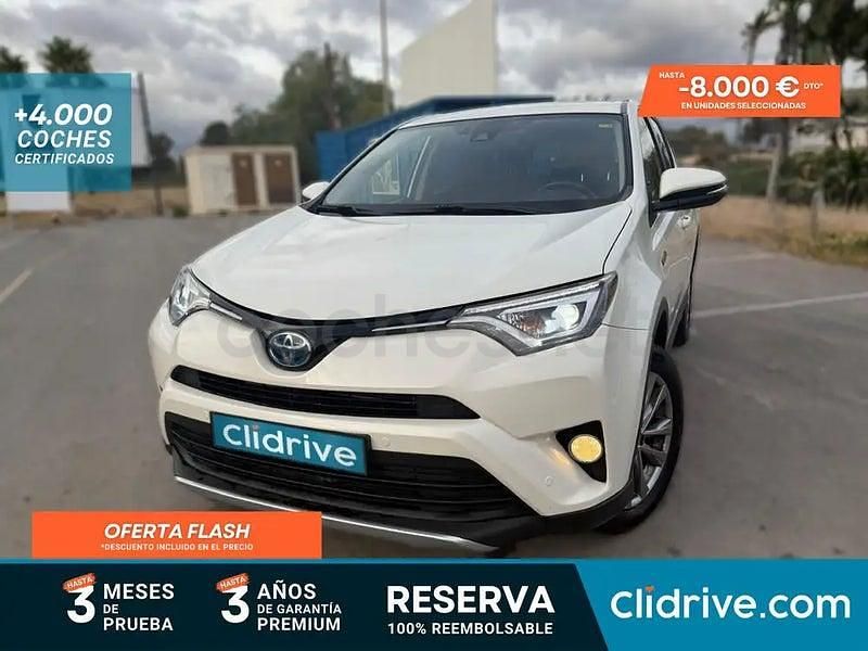 Usado Toyota RAV4 Hybrid Advance 197 CV (144 kW) 2018 Blanco SUV