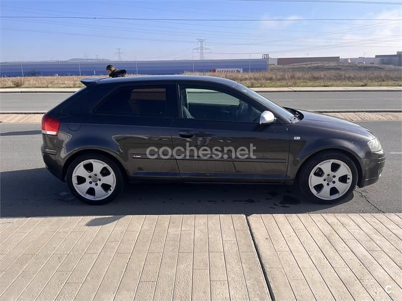 Usado Audi A3 Ambition 140 CV (102 kW) 2003 Negro Berlina