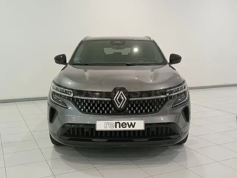 Usado Renault Austral Techno 200 CV (147 kW) 2023 Gris / plata SUV