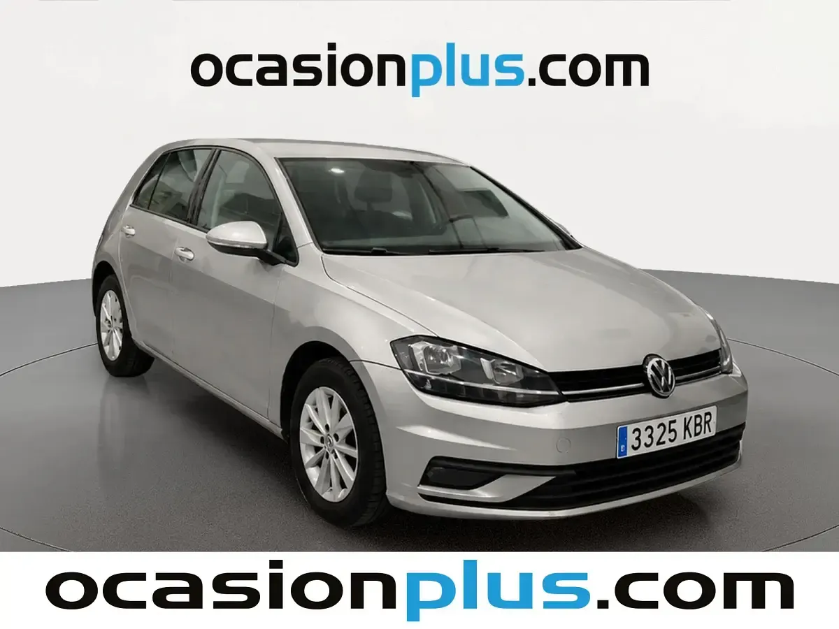 Usado VW Golf VII Business 110 CV (80 kW) 2017 Gris plata Utilitario