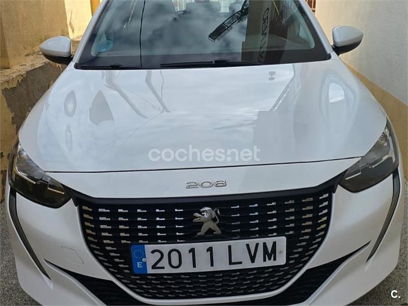Usado Peugeot 208 Active 100 CV (73 kW) 2021 Blanco Utilitario