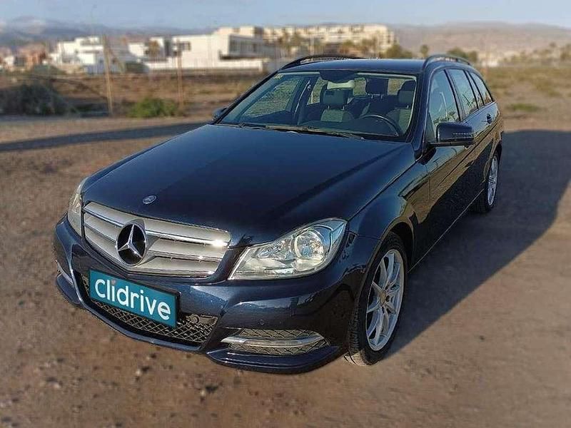 Usado Mercedes C180 Avantgarde 120 CV (88 kW) 2012 Azul Familiar