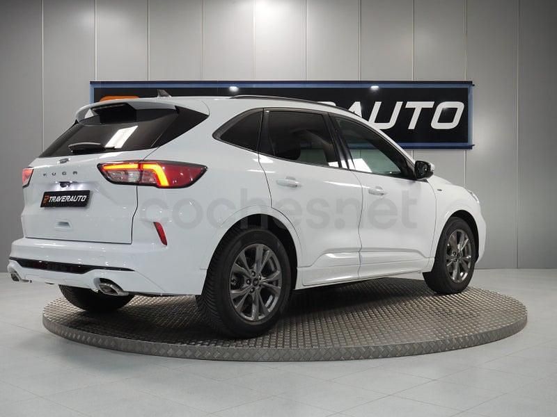 Usado Ford Kuga ST-Line 150 CV (110 kW) 2022 Blanco SUV