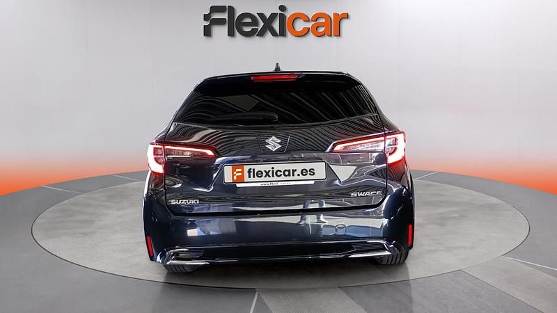 Usado Suzuki Swace 140 CV (102 kW) 2025 Negro Familiar