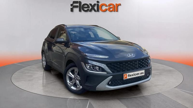 Usado Hyundai Kona 120 CV (88 kW) 2022 Negro SUV