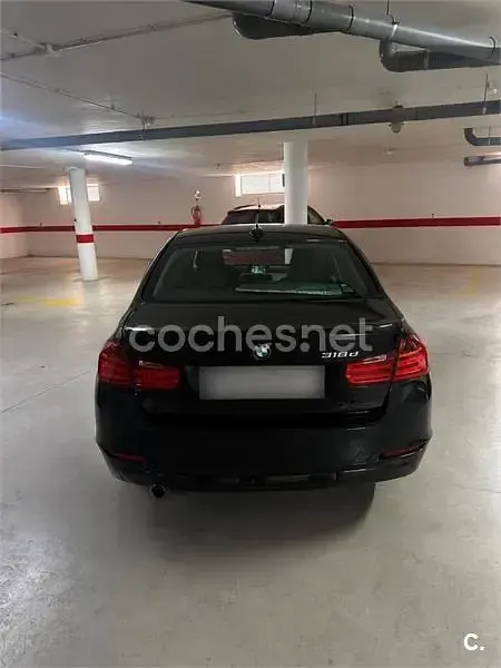 Usado BMW 318 Comfort Edition 143 CV (105 kW) 2014 Negro Berlina