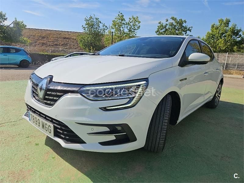 Blanco Usado 2023 Renault Mégane IV Techno Berlina | 17.900 € (Precio justo) - Imagen 1/4