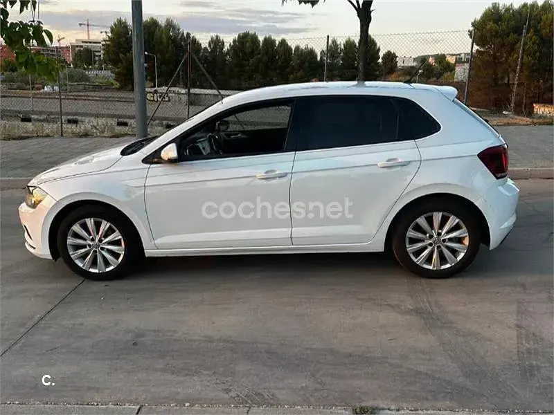 Usado VW Polo Sportline 115 CV (84 kW) 2018 Blanco Utilitario