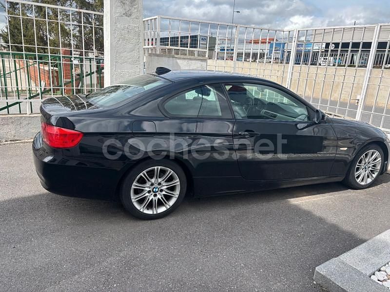 Usado BMW 318 Cabriolet 143 CV (105 kW) 2013 Negro Descapotable