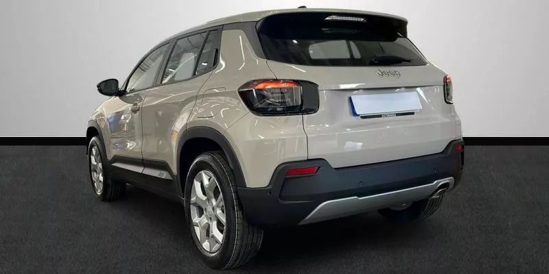 Usado Jeep Avenger Altitude 101 CV (74 kW) 2023 Rojo SUV