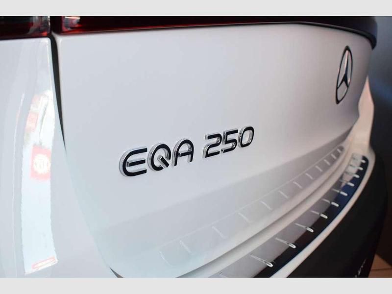 Brugt Mercedes EQA250 139 kW (190 HK) 2021 Hvid SUV