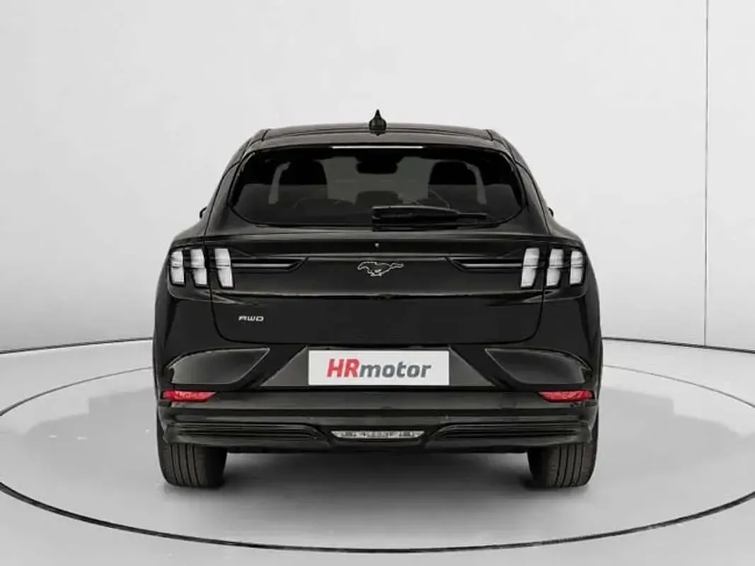 Usado Ford Mustang Mach-E 197 kW (269 CV) 2023 Negro SUV