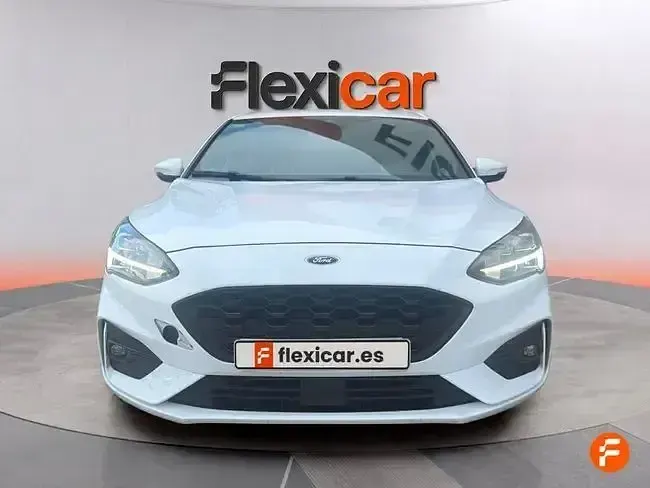 Usado Ford Focus ST-Line 125 CV (91 kW) 2020 Blanco