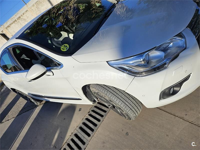 Usado Citroën DS4 163 CV (119 kW) 2011 Gris / plata Utilitario