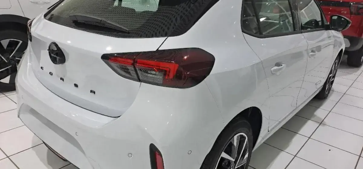 Nuevo Opel Corsa 101 CV (74 kW) 2026 Kontur white Utilitario