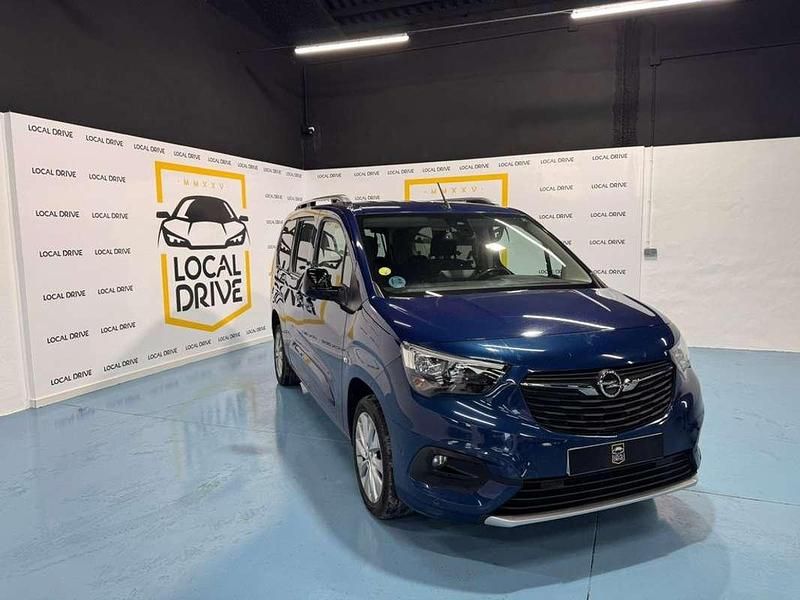 Usado Opel Combo Business 129 CV (94 kW) 2022 Azul Monovolumen