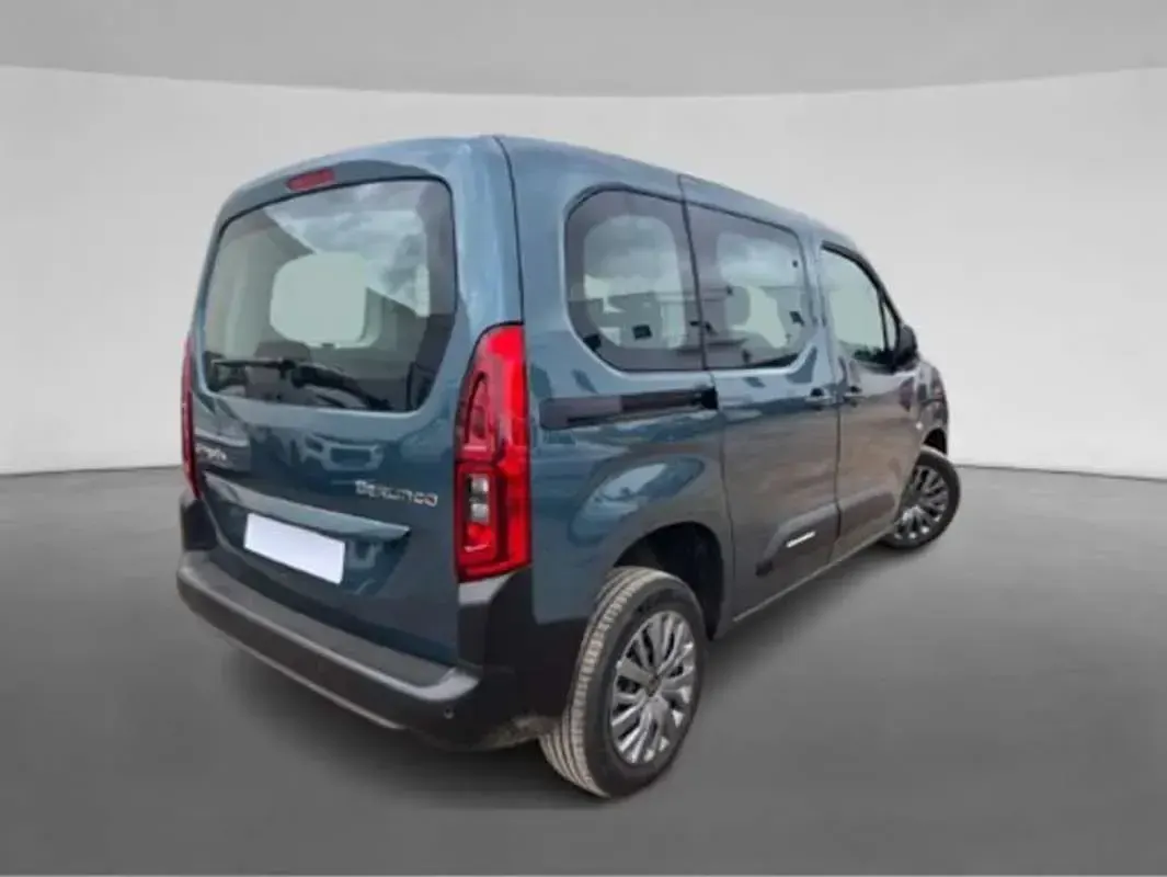 Usado Citroën Berlingo 101 CV (74 kW) 2025 Azul Monovolumen