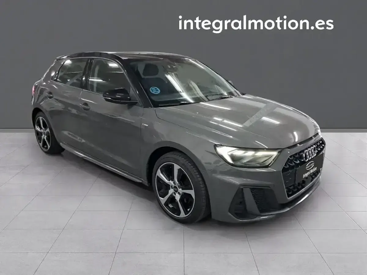 Usado Audi A1 Sportback Premium 110 CV (80 kW) 2022 Gris Utilitario