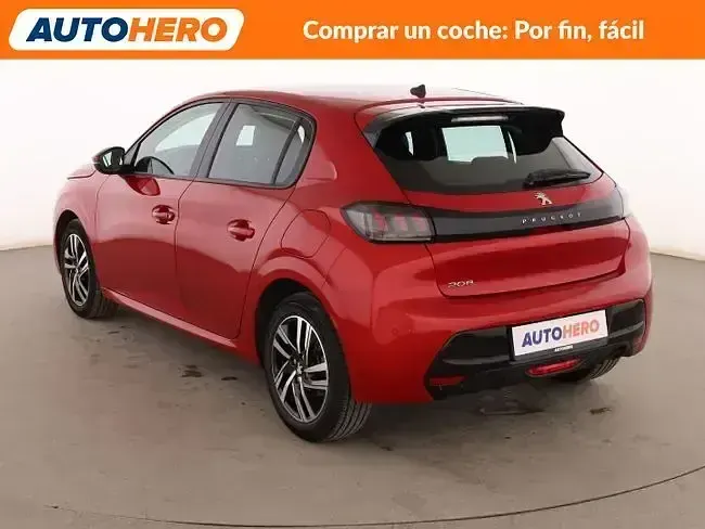 Usado Peugeot 208 Allure 101 CV (74 kW) 2019 Rojo Utilitario