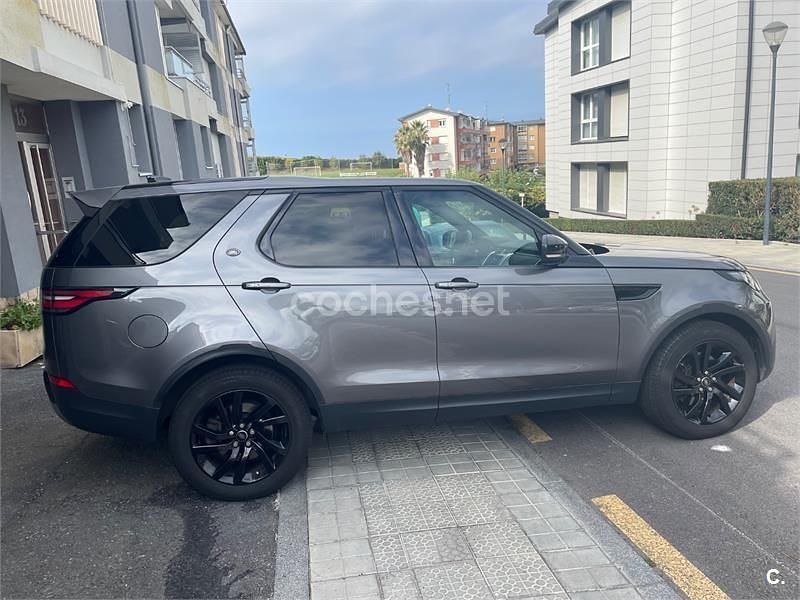 Usado Land Rover Discovery 5 HSE 240 CV (176 kW) 2017 Gris / plata SUV
