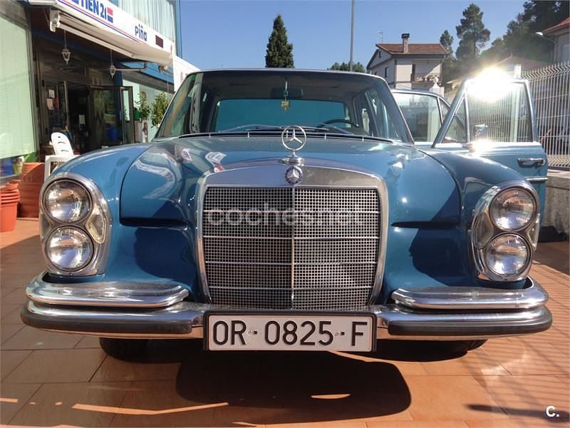 Usado Mercedes 230 132 CV (97 kW) 1988 Azul Coupe