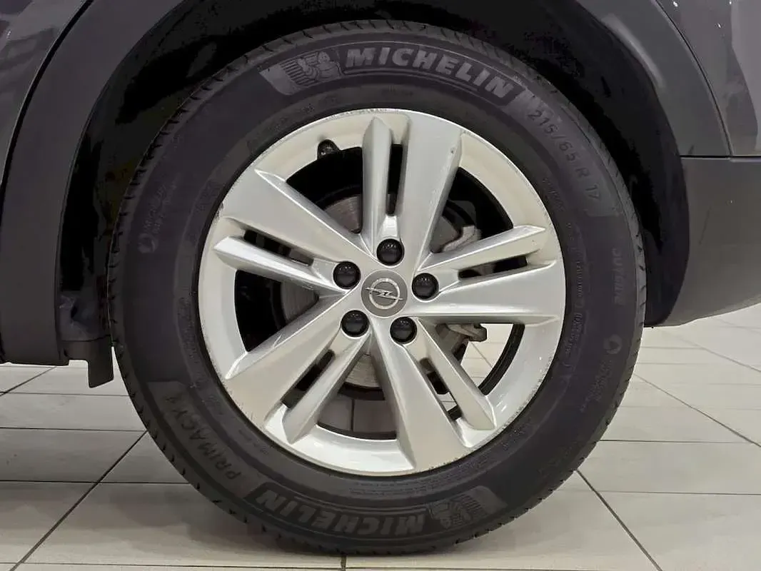 Usado Opel Grandland X Selective 131 CV (96 kW) 2020 Gris SUV