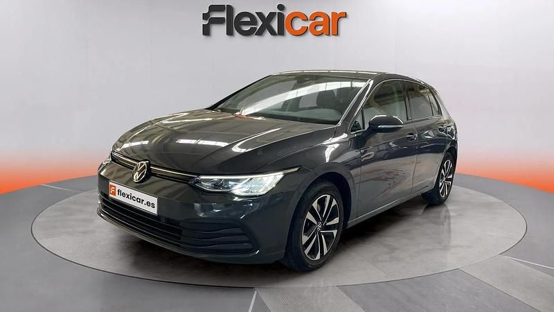 Usado VW Golf VIII 110 CV (80 kW) 2021 Gris Utilitario
