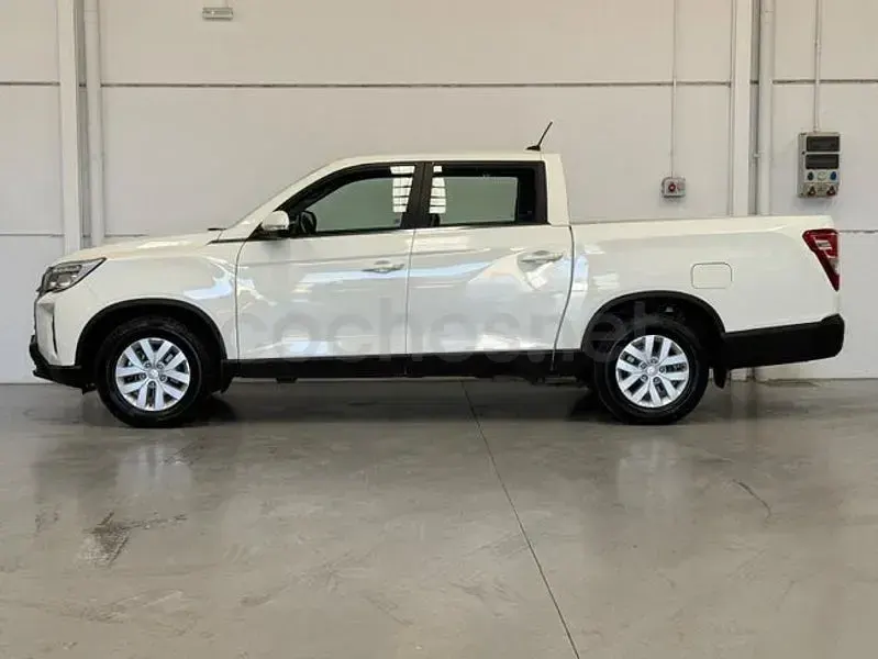 Usado SsangYong Musso 203 CV (149 kW) 2024 Blanco Pickup/Camioneta