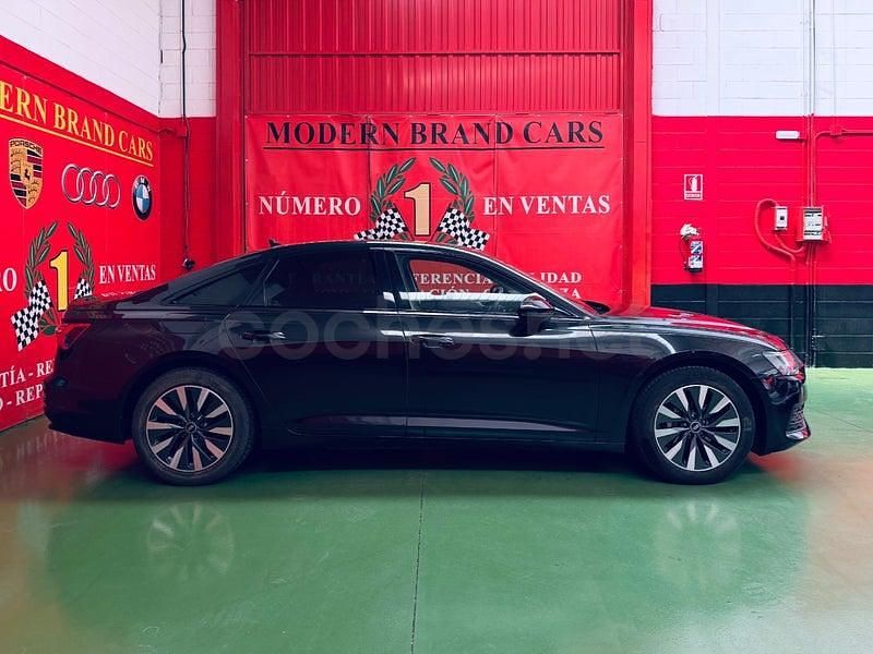 Usado Audi A6 Ambiente 163 CV (119 kW) 2021 Gris / plata Berlina