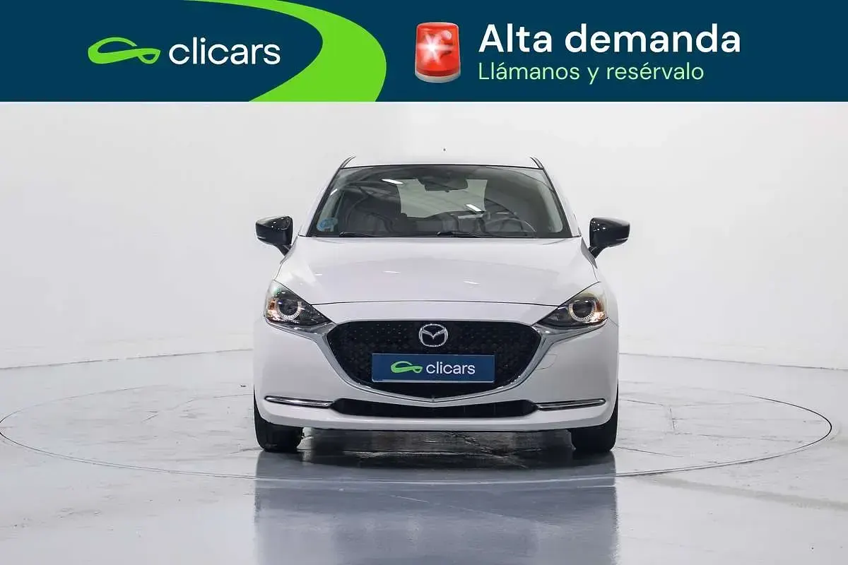 Usado Mazda 2 Homura-Line 90 HP (66 kW) 2022 Branco Sedan