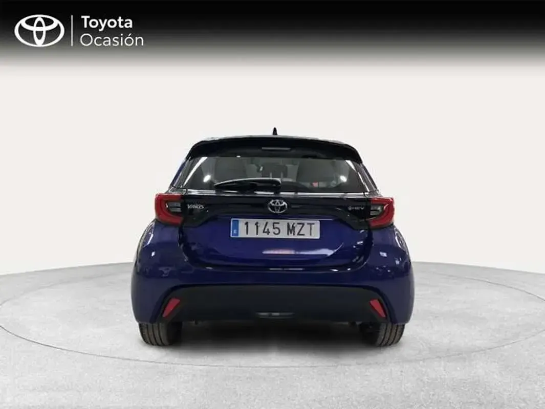 Usado Toyota Yaris Active 116 CV (85 kW) 2025 Azul Utilitario
